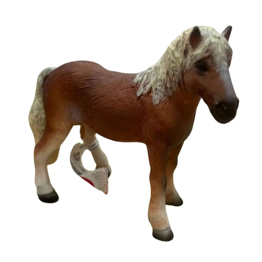 Caballo crines rubias