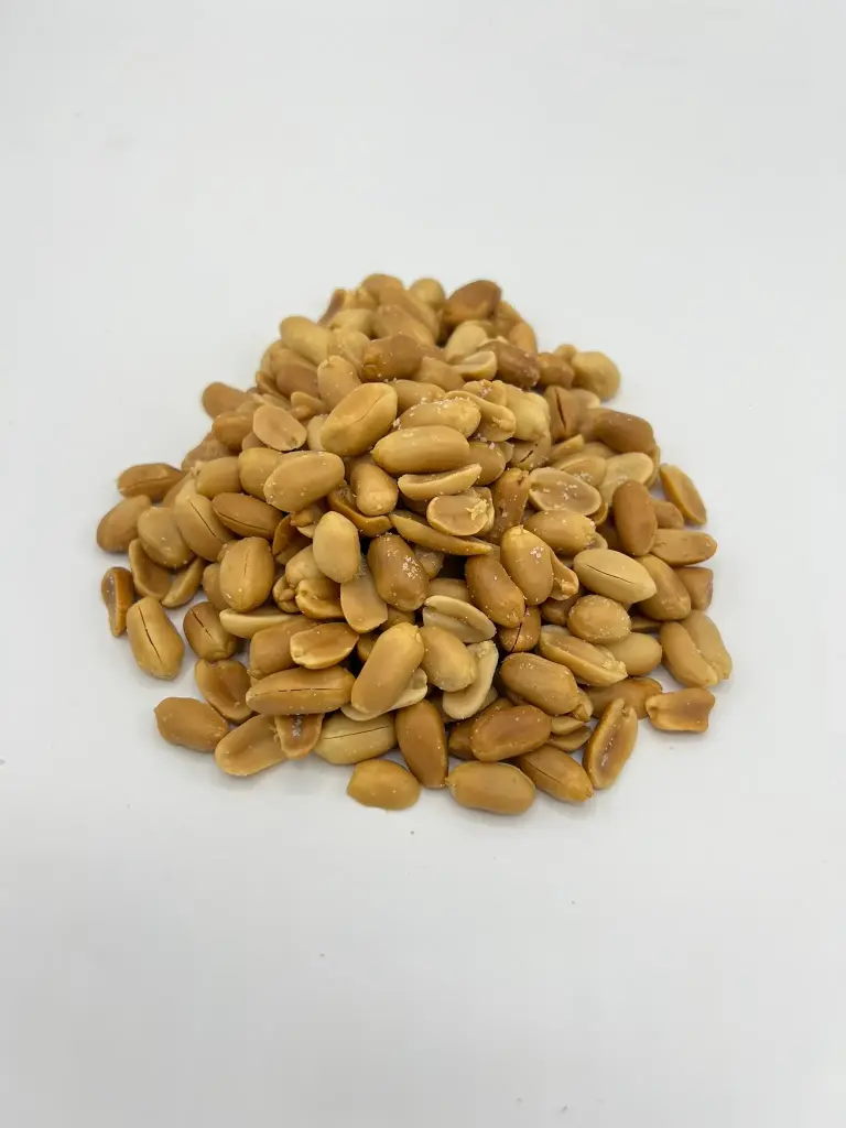 Cacahuete frito con sal